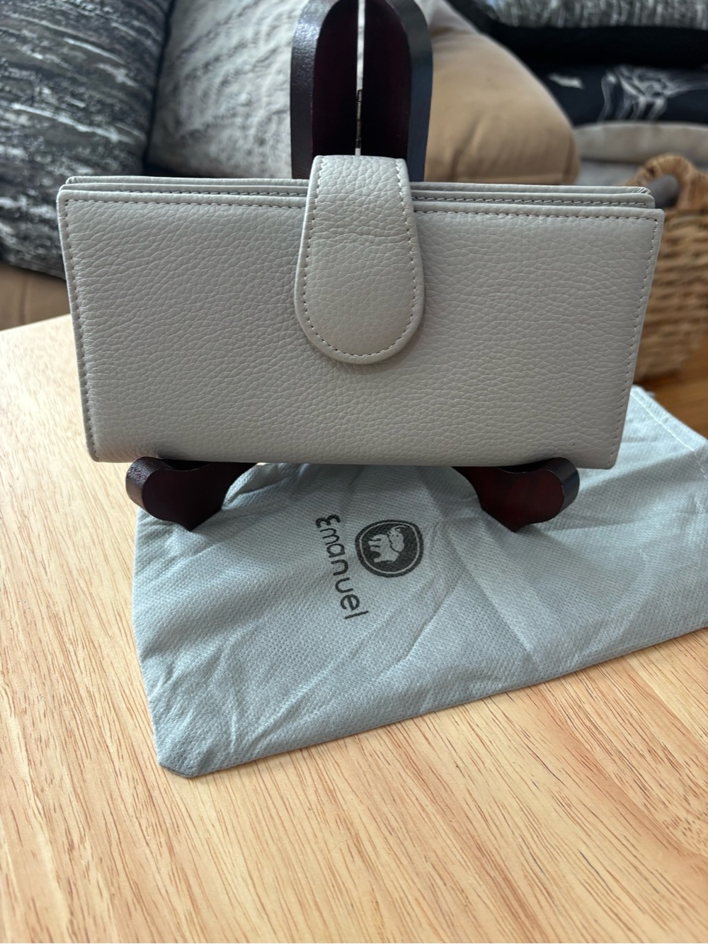 Emmajuel Pebbled Leather Snap Wallet in Light Gray